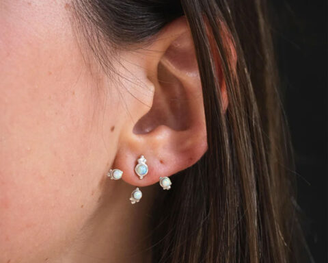Orecchini Bianca in argento 925, argento dorato e oro giallo 9 kt con opali