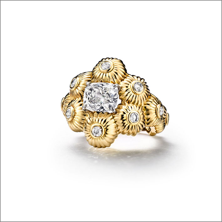 With Tiffany on the waves of Sea of Wonder 6 Anello in oro giallo e diamanti