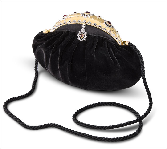 Buccellati's new bejewelled bags 1 Borsa in seta nera, oro, diamanti, rubellite