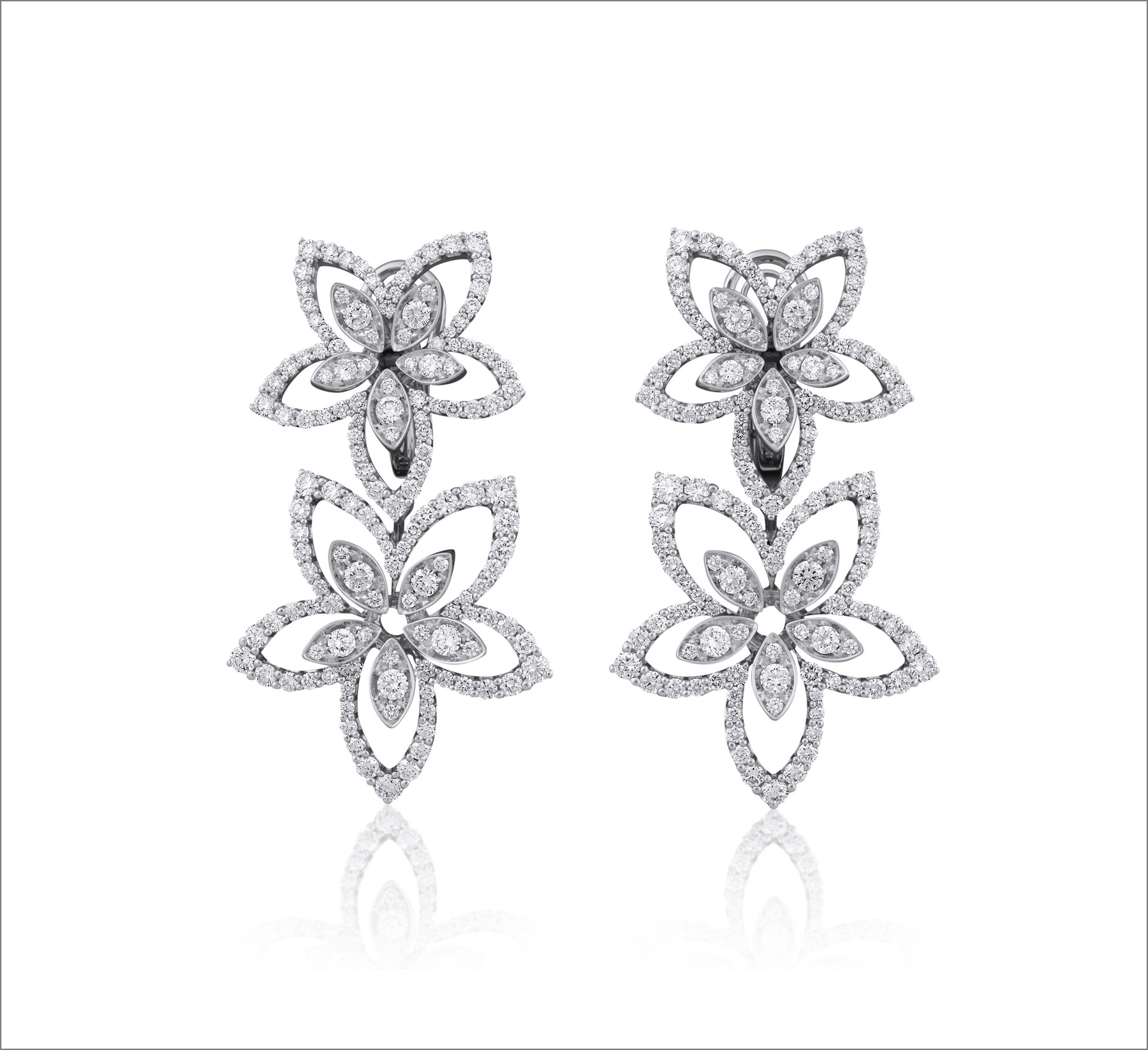 Haute Joaillerie avec Flower by Picchiotti 4 Orecchini con diamanti per 6,71 carati