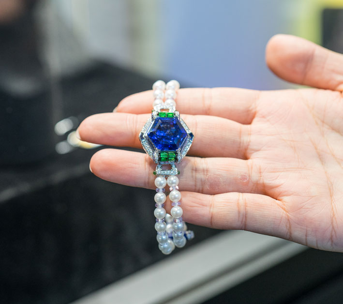 Gemas y filigrana de oro con Bojem 2 Bracciale con perle, tanzanite. Copyright: gioiellis.com