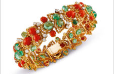 bracciale con smeraldi coralli e diamanti