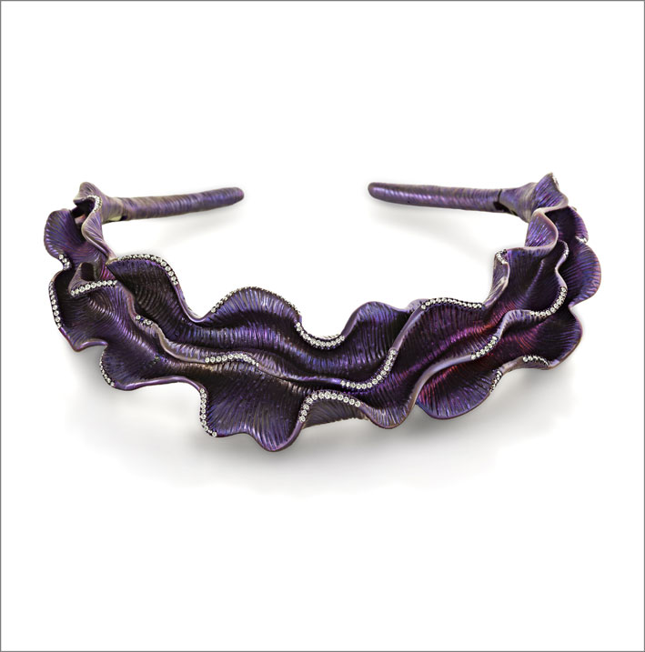 Collier in titanio e diamanti della collezione Aqua