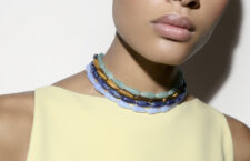 Le quattro collane The Minerals indossate