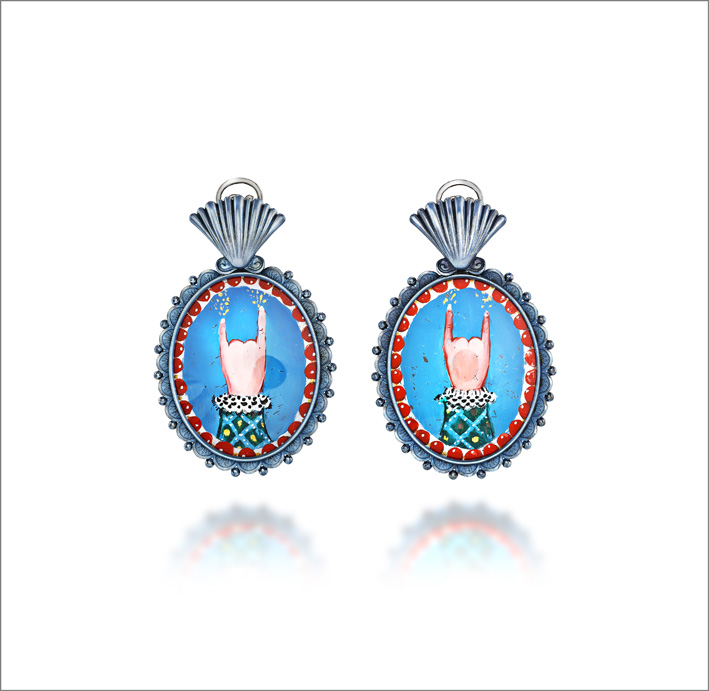 Chantecler, orecchini con Roberto di Alicudi