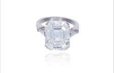 Anello con diamante di oltre 10 carati