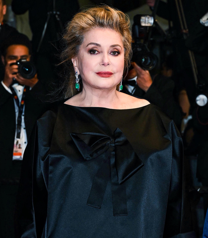 Here are Nevi's jewels 2 Catherine Deneuve a Cannes con orecchini Nevi