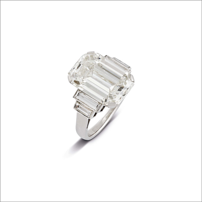 Un Cartier encabeza la subasta de Pandolfini 2 Bulgari, anello con diamante ottagonale di 7.90 carati