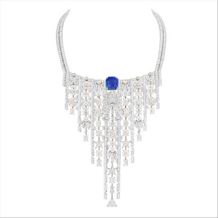 Chanel nel regno di segni e simboli 5 Collana plastron Imprimé