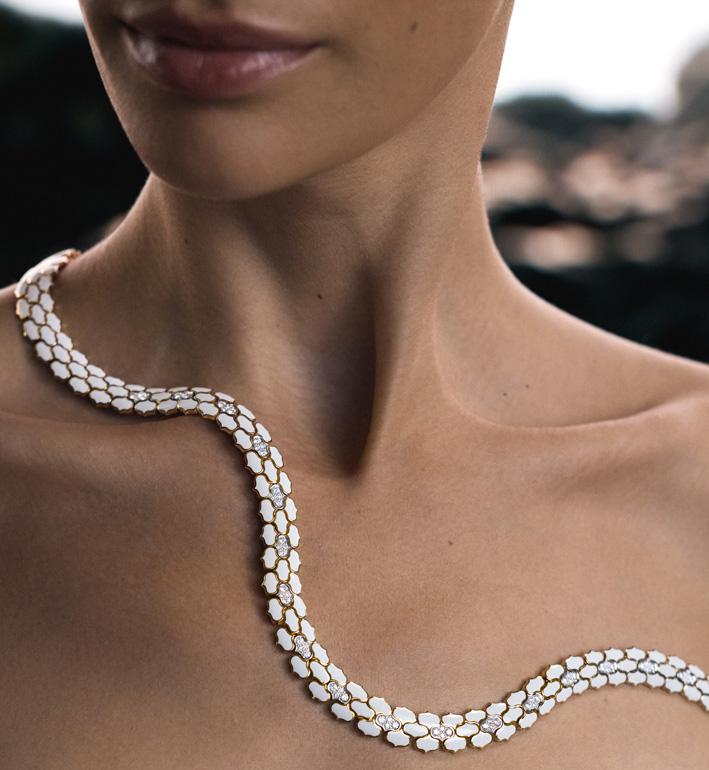 Collana della collezione Cobra