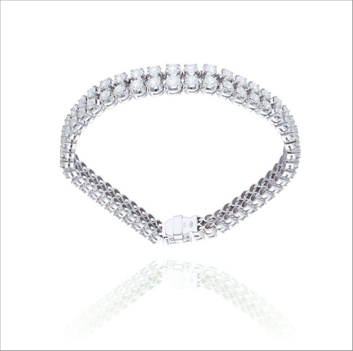 Bracciale con diamanti per 9 carati