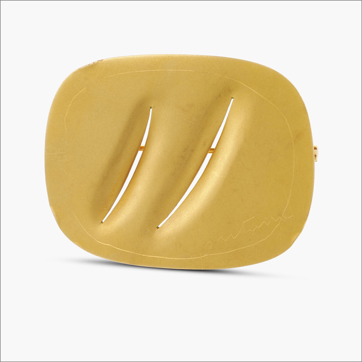 Una tiara ispirata a Sissi all’asta di Sotheby’s Milano 2 Lucio Fontana, spilla Concetto Spaziale