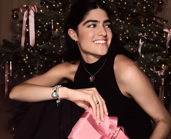 Pandora Timeless, Natale 2026